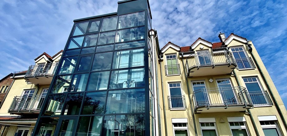 Zu erkennen ist das Gebäude des Bürgerbüros in Langenlonsheim.